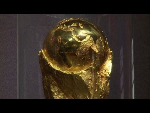 Descubre el tamaño exacto de la copa del Mundial: ¡cuánto mide este trofeo icónico!